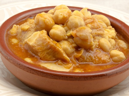 Типична испанска яхния с телешко шкембе и нахут (Callos con Garbanzos) - снимка на рецептата Типична испанска яхния с телешко шкембе и нахут (Callos con Garbanzos) - снимка на рецептата